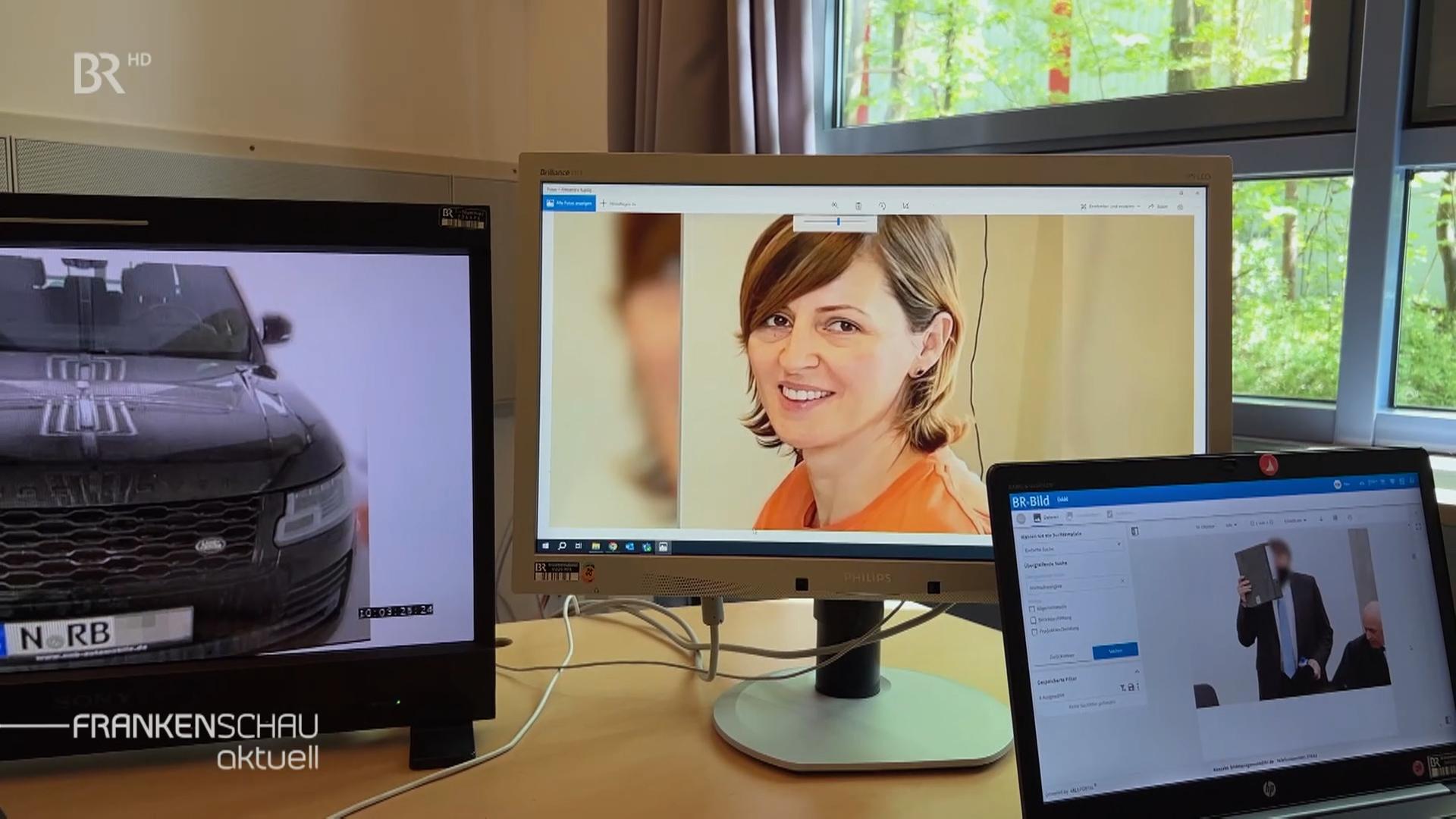 Ein Bild der vermissten Alexandra R. wird auf einem Monitor gezeigt