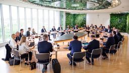 Archivbild: Sitzung des bayerischen Kabinetts | Bild:picture alliance / dpa | Matthias Balk