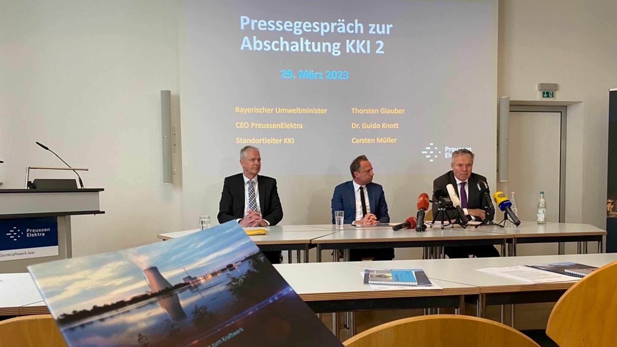 Abschlusspressekonferenz vor dem Atomausstieg mit Umweltminister Thorsten Glauber