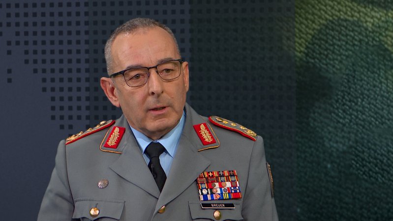 Der Generalinspekteur der Bundeswehr, General Carsten Breuer, spricht im BR24-Interview | Bild: BR Der Generalinspekteur der Bundeswehr, General Carsten Breuer, spricht im BR24-Interview