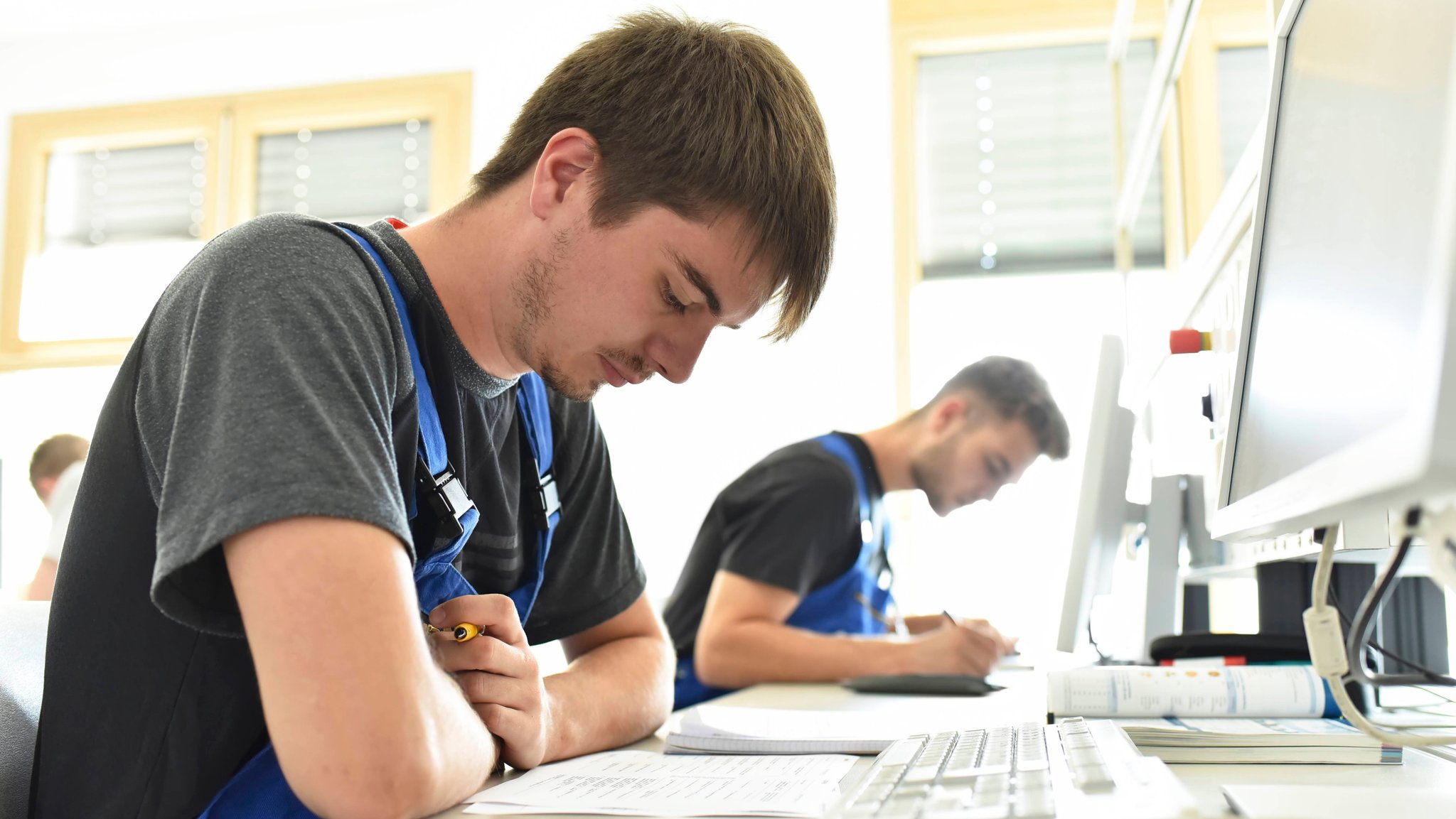 Heute beginnen die Abschlussprüfungen in den IHK-Ausbildungsberufen (Symbolbild)