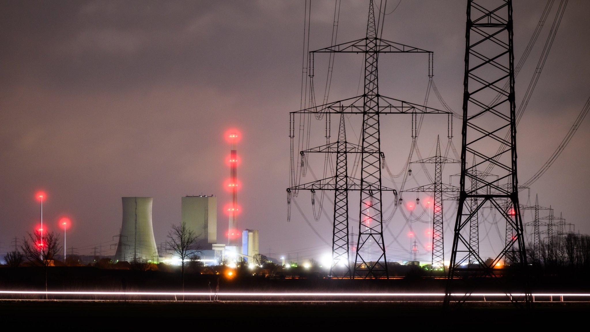 Gestiegene Netzentgelte: Wird der Strom bald wieder teurer?