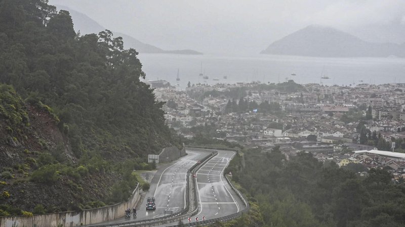 Blick auf die Stadt Marmaris an der türkischen Mittelmeerküste vor dem jüngsten Erdbeben. (Archiv vom 01.05.2025) | Bild: picture alliance / Anadolu | Metin Aktas Blick auf die Stadt Marmaris an der türkischen Mittelmeerküste vor dem jüngsten Erdbeben. (Archiv vom 01.05.2025)