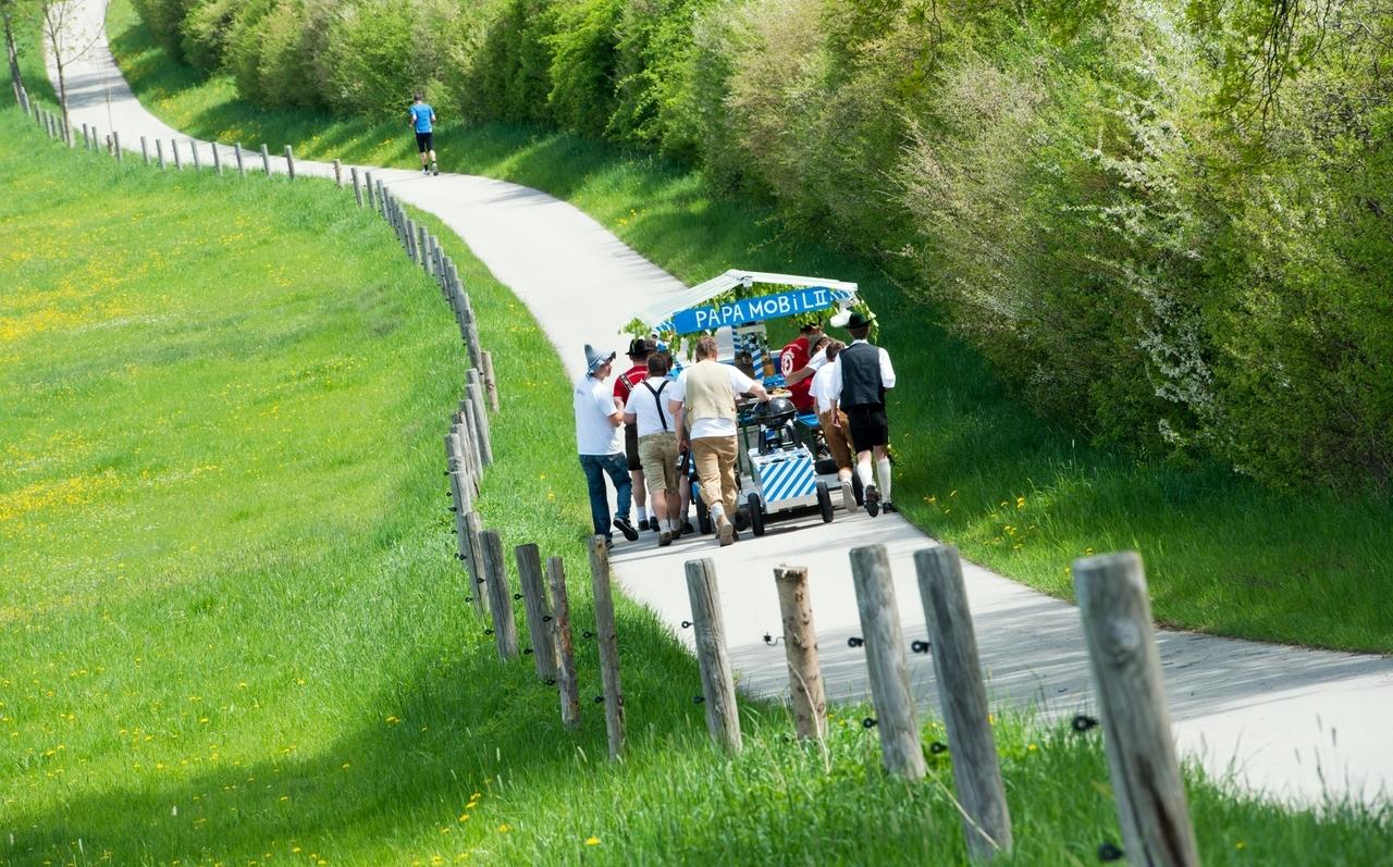 Christi Himmelfahrt Und Vatertag Ein Feiertag Zwei Feste Br24