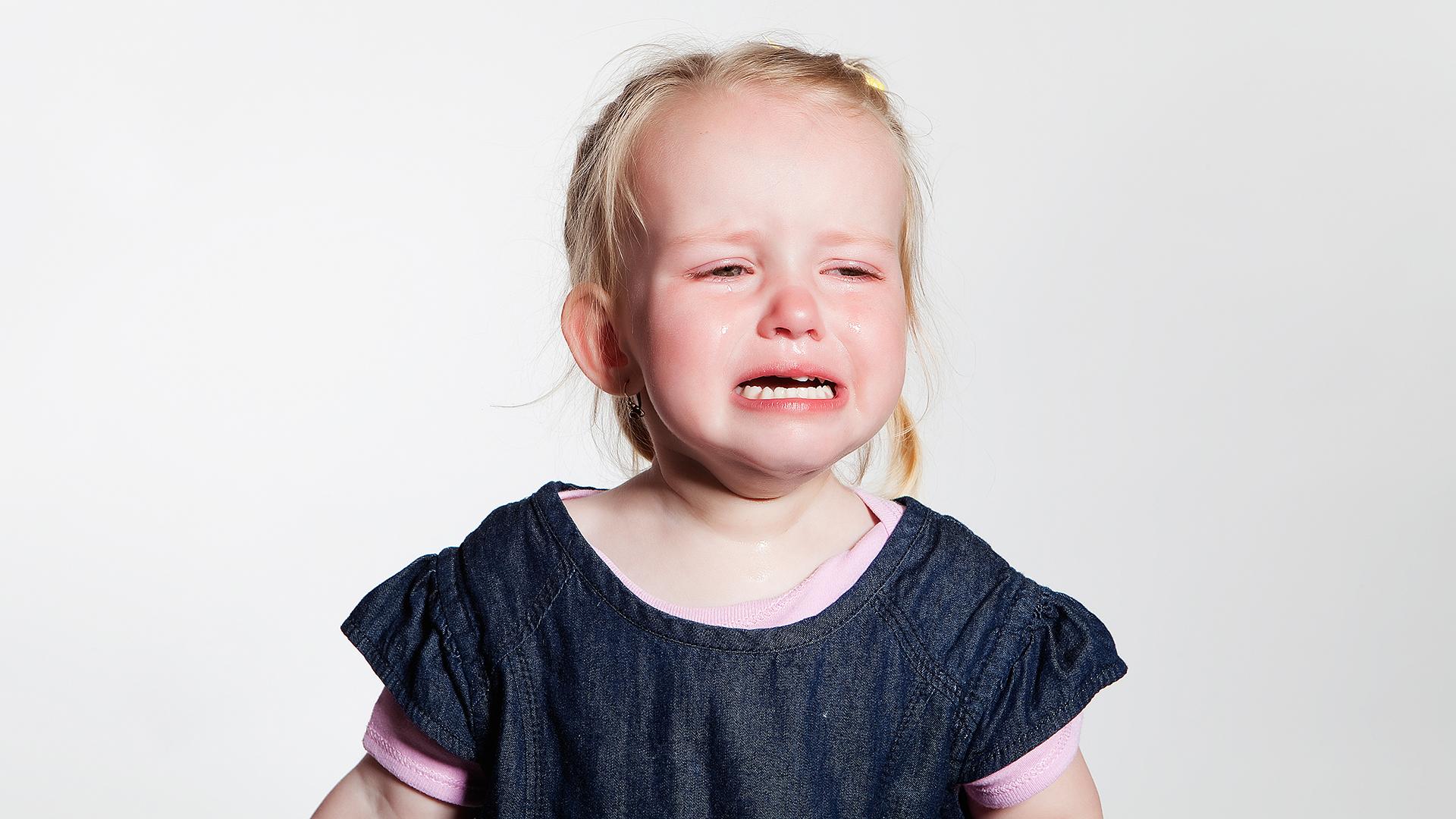 In einem Supermarkt in Fürth Kind weint, Kunden genervt, Mama soll