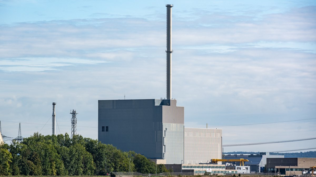 Archivbild: Das Kernkraftwerk Isar 1
