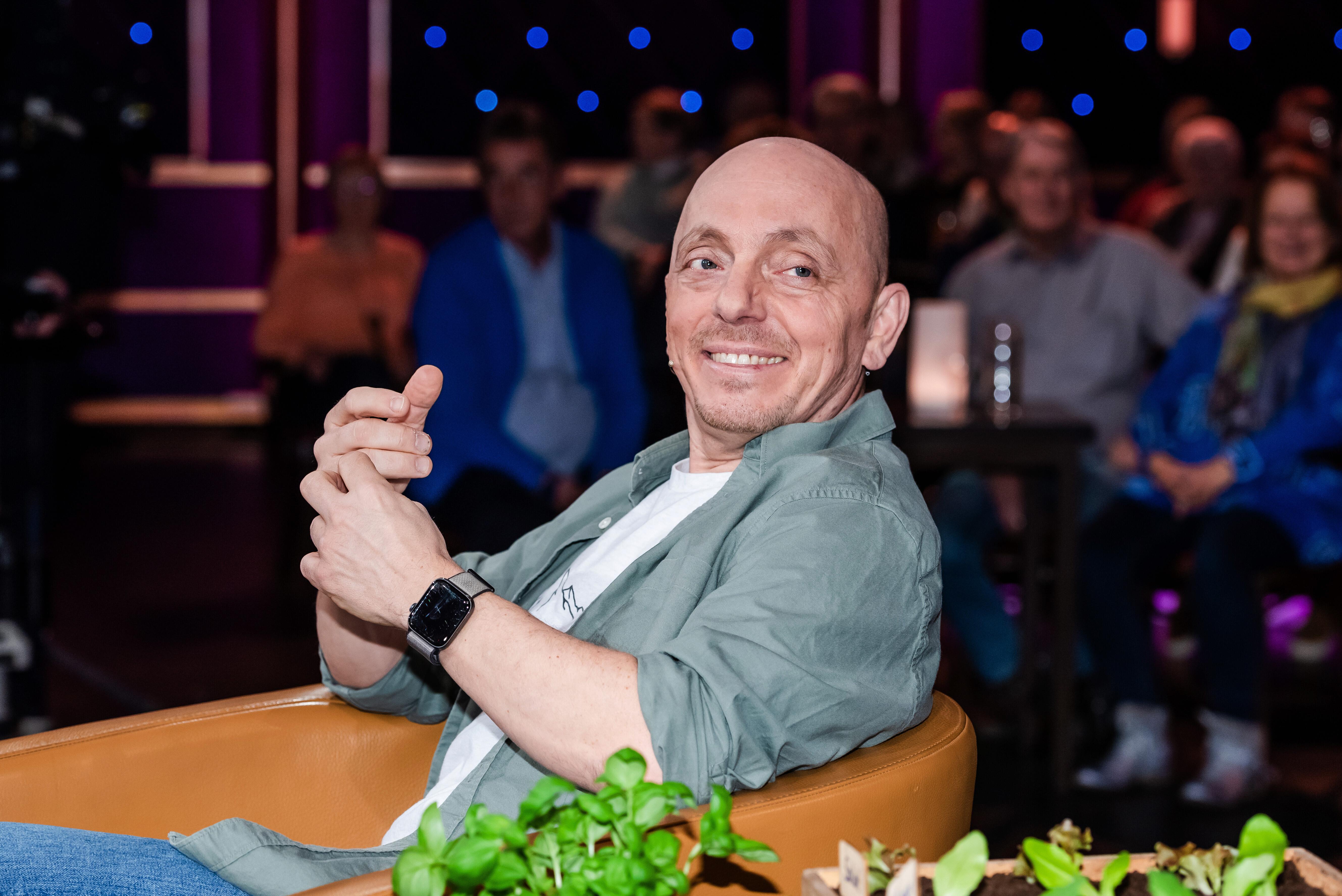 Welttag des Buches: Warum Bernhard Hoëcker das Vorlesen so liebt | BR24