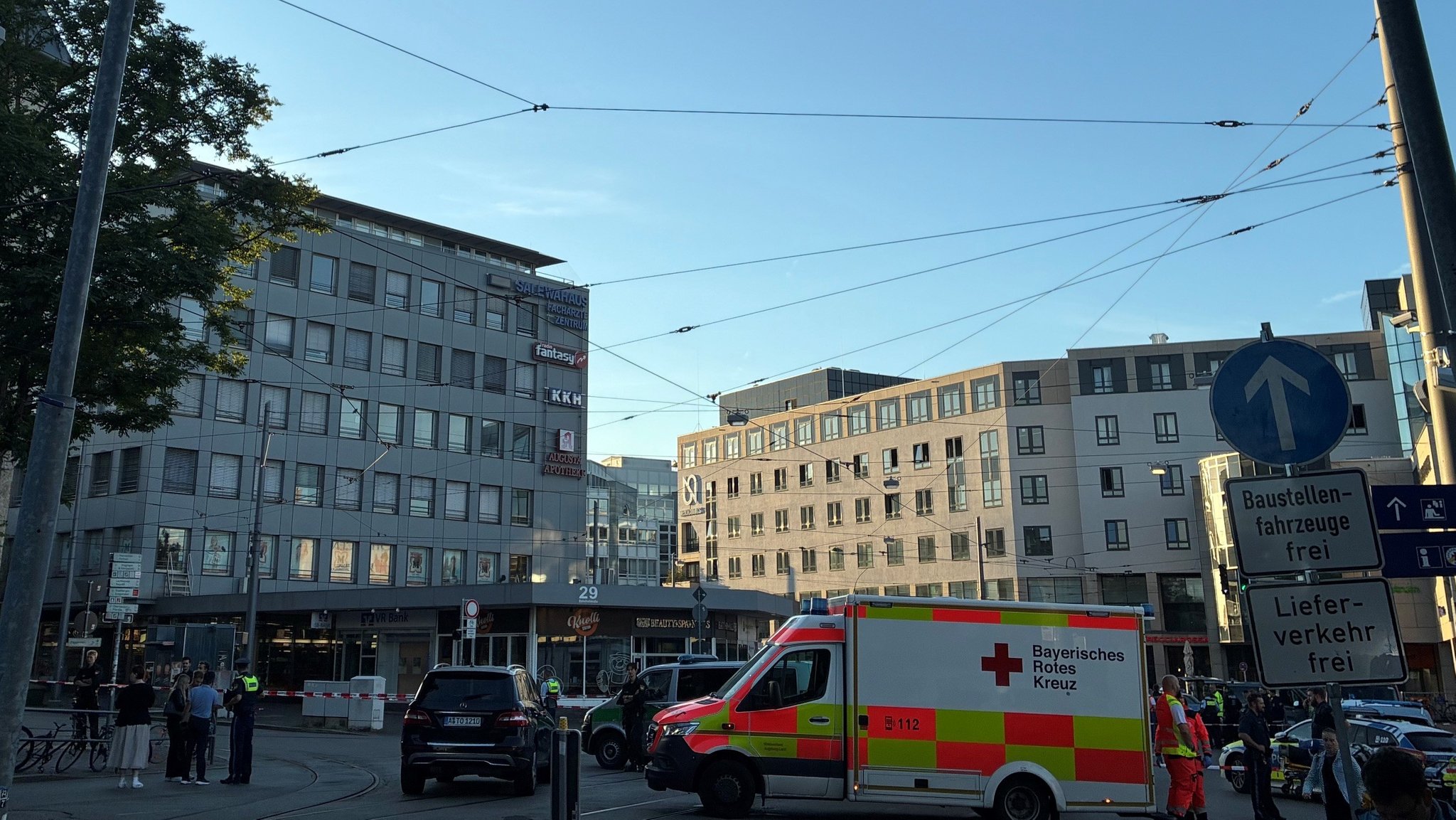 Explosion in Augsburg: Mehrere Menschen verletzt | Bild: BR/Jochen Eichner Explosion in Augsburg: Mehrere Menschen verletzt