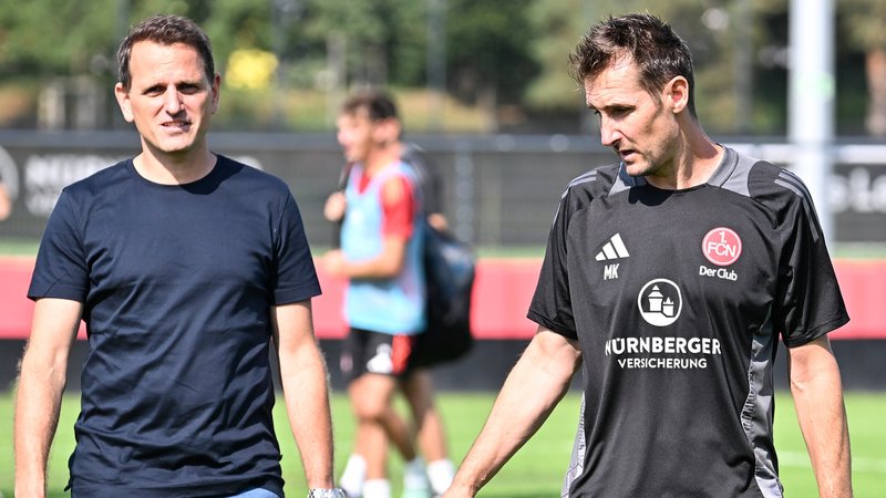 Sportvorstand Joti Chatzialexiou (links) und Miroslav Klose (rechts) | Bild: pa/dpa Sportvorstand Joti Chatzialexiou (links) und Miroslav Klose (rechts)
