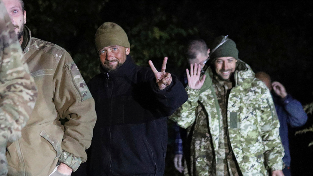 Ukrainische Soldaten nach einem Gefangenenaustausch.