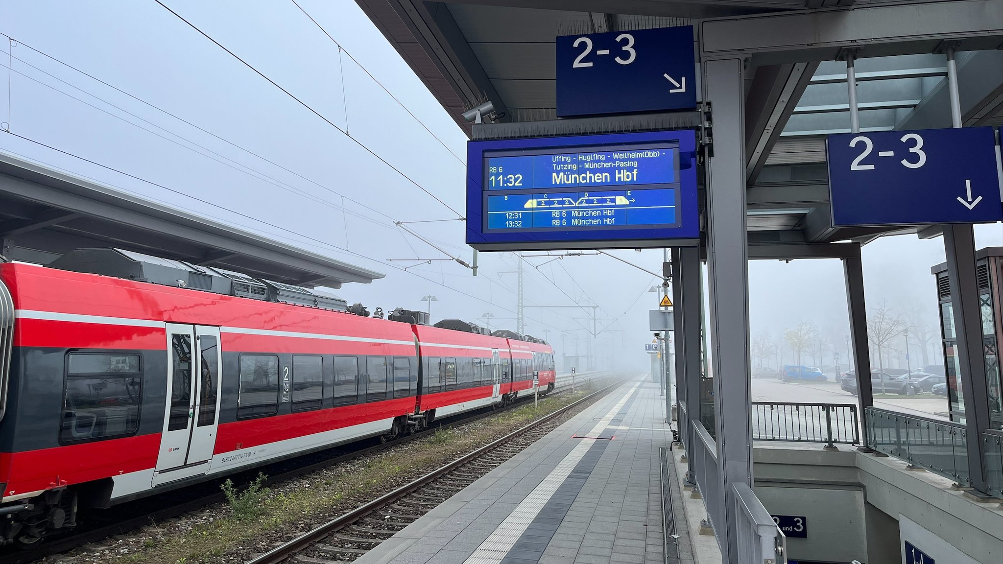 Bahnhof Murnau in der Früh. 