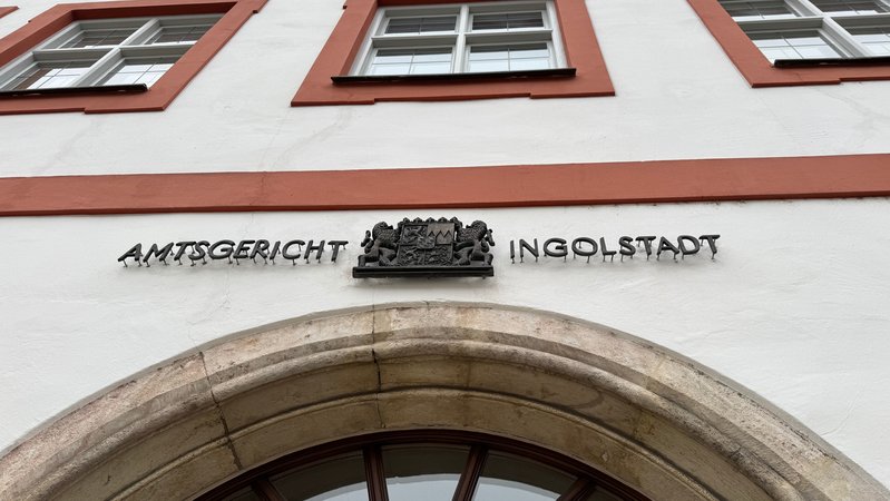 Das Amtsgericht Ingolstadt von außen. | Bild: BR / Katrin Nöbauer Das Amtsgericht Ingolstadt von außen.