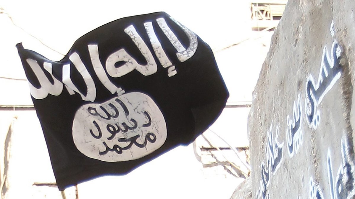 Vorwurf Kriegsverbrechen: Mutmaßliche IS-Anhängerin vor Gericht