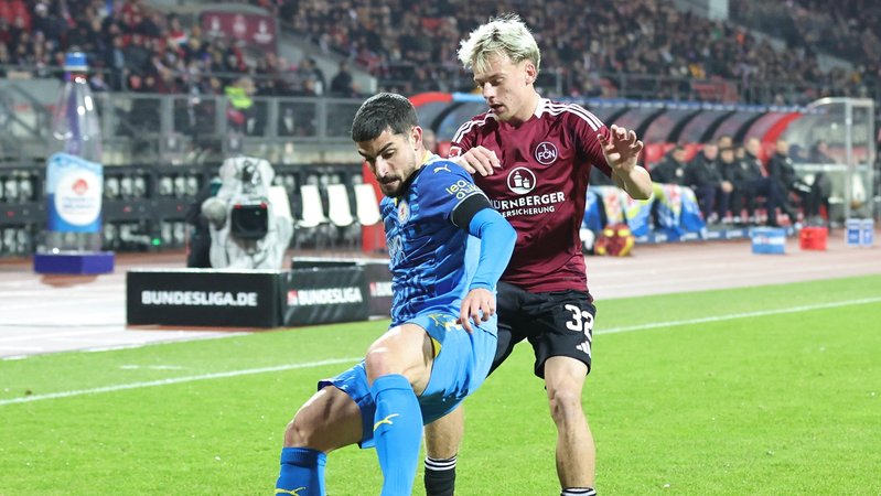 Tim Janisch (rechts) im Zweikampf | Bild: picture-alliance/dpa Tim Janisch (rechts) im Zweikampf