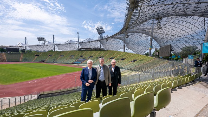 Ministerpräsident Markus Söder (CSU) und Münchens Oberbürgermeister Dieter Reiter (SPD) äußerten sich am 20.5. zur geplanten Olympiabewerbung. | Bild: dpa-Bildfunk/Peter Kneffel Ministerpräsident Markus Söder (CSU) und Münchens Oberbürgermeister Dieter Reiter (SPD) äußerten sich am 20.5. zur geplanten Olympiabewerbung.