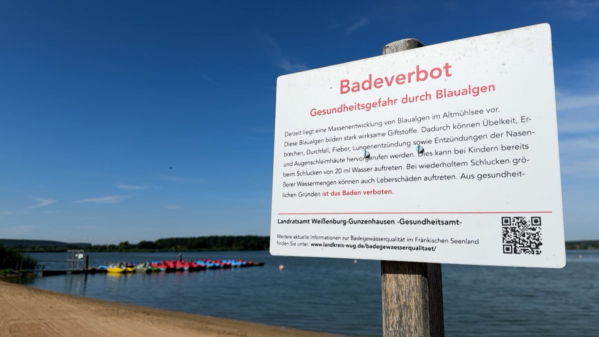 Immer wieder war der Altmühlsee in den Schlagzeilen: Blaualgen.