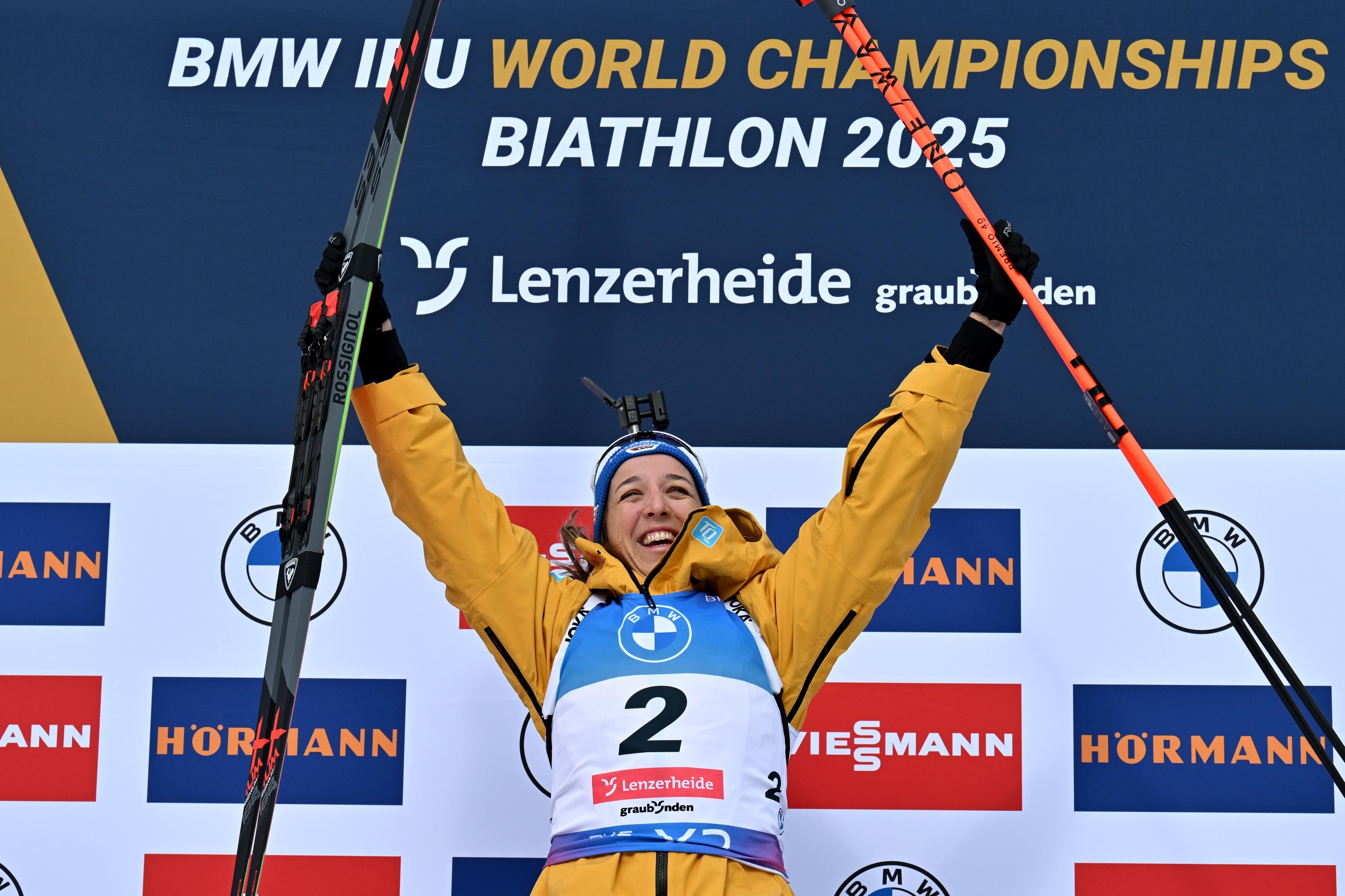 Franziska Preuß jubelt über WM-Gold