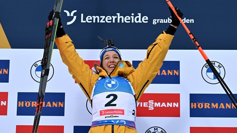 Franziska Preuß jubelt über WM-Gold | Bild: dpa/pa Franziska Preuß jubelt über WM-Gold