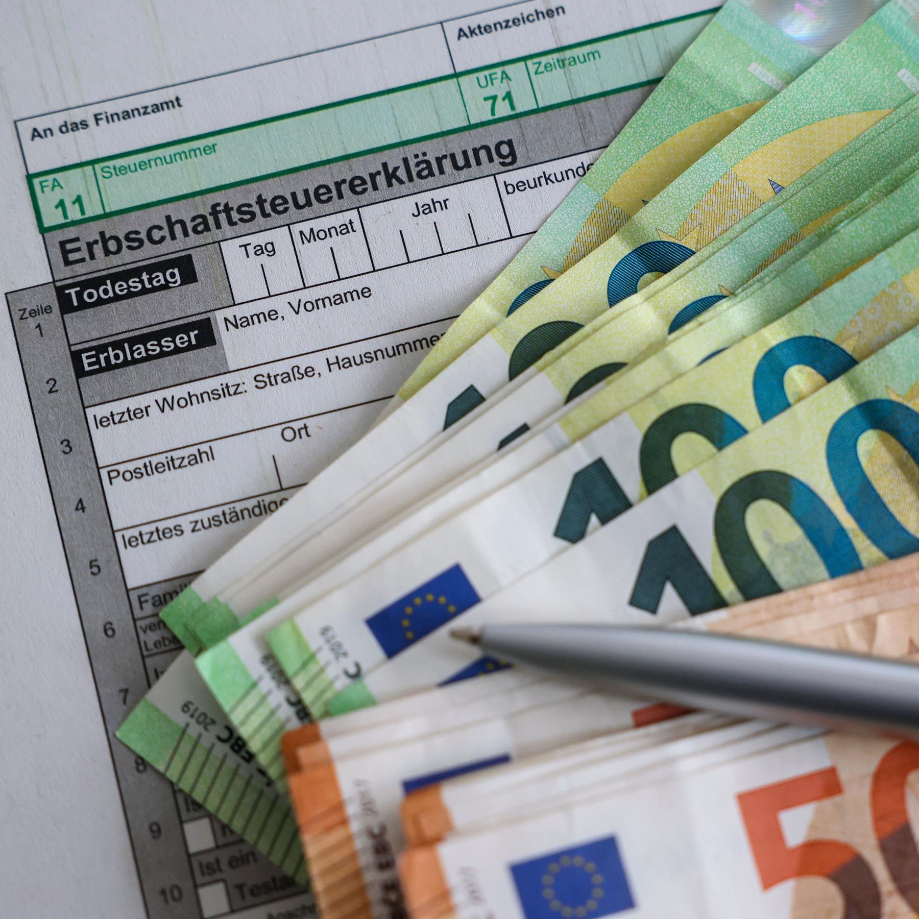 Erbe stärker besteuern: Einfach gerecht oder Gefahr für die Wirtschaft?