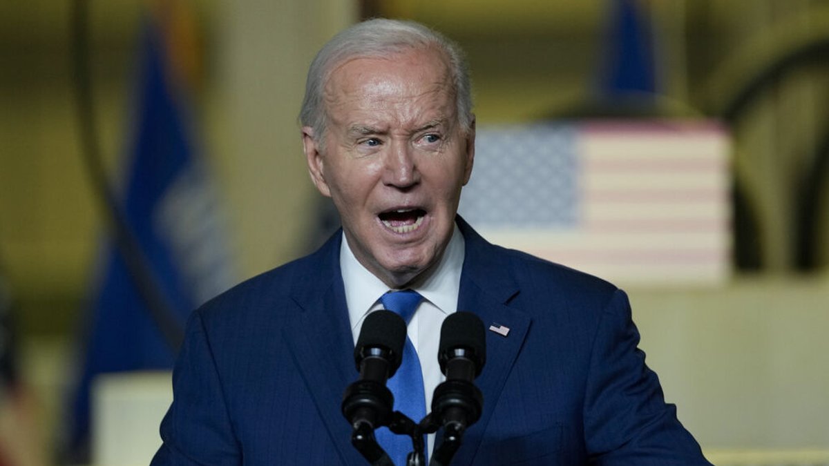 US-Präsident Biden drohte mit weiteren Einschränkungen bei der Lieferung weiterer Militärausrüstung an Israel. 