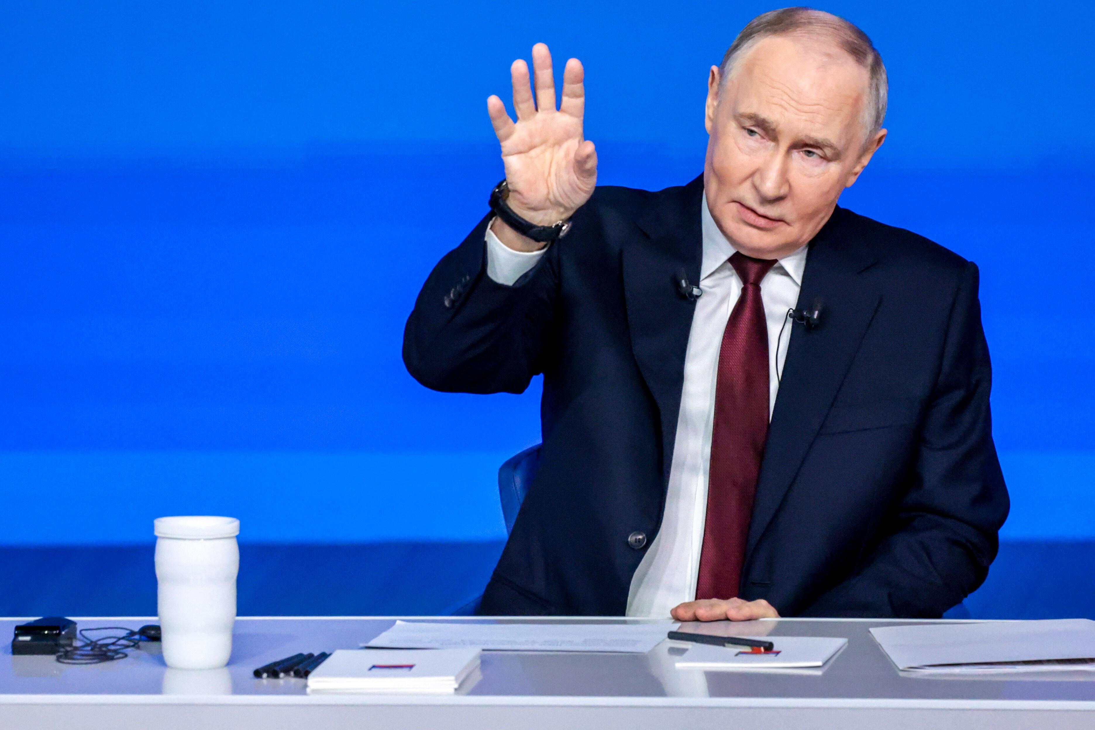 Wladimir Putin bei seiner Jahrespressekonferenz