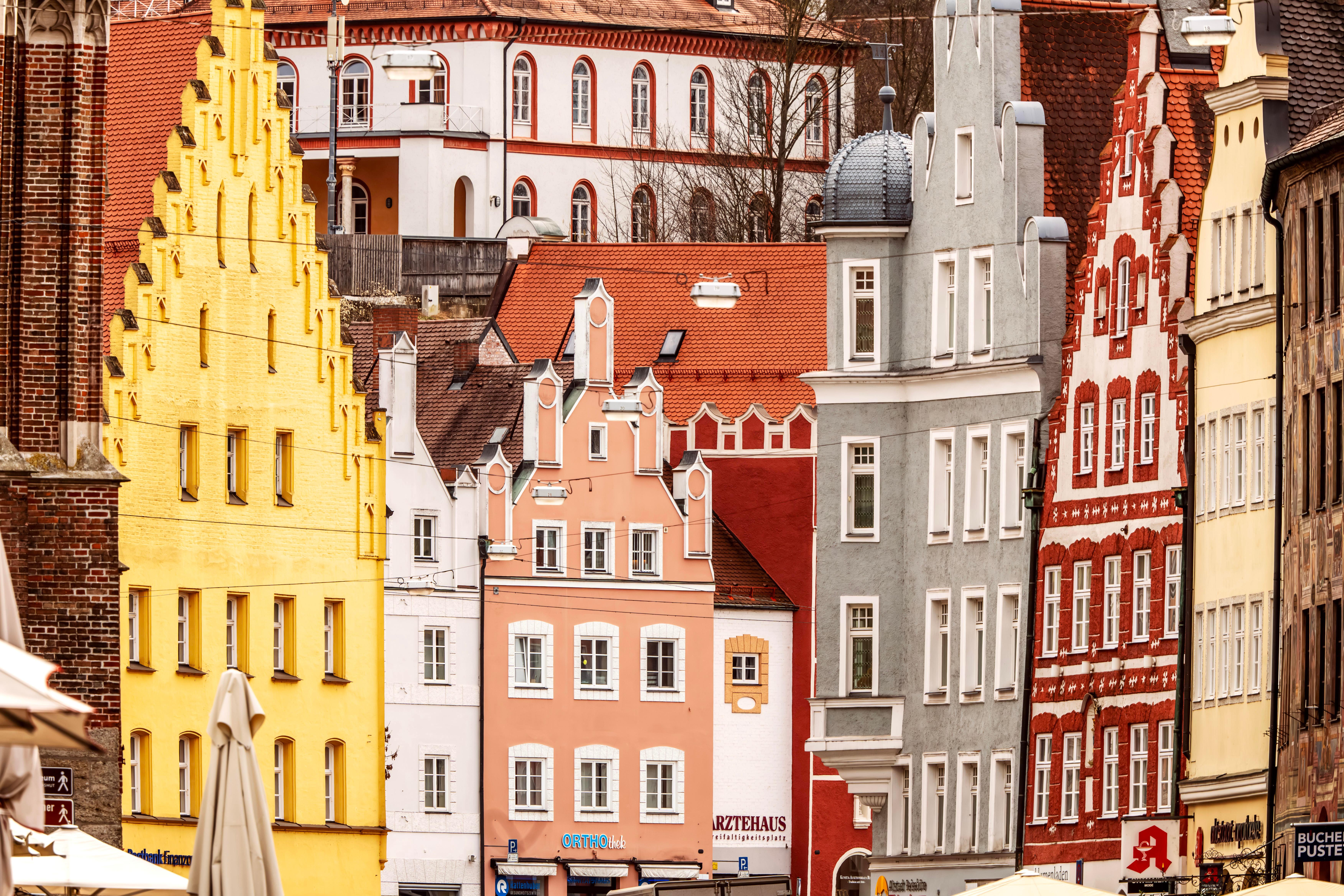 Altstadthäuser mit pittoresken Giebeln