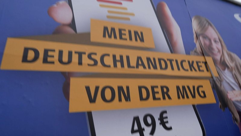 Umfrage zum Deutschlandticket | Bild: BR Umfrage zum Deutschlandticket