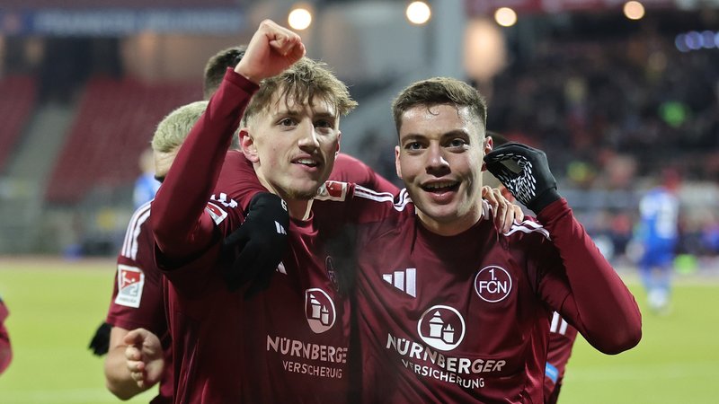 Torjubel beim 1. FC Nürnberg | Bild: picture-alliance/dpa Torjubel beim 1. FC Nürnberg