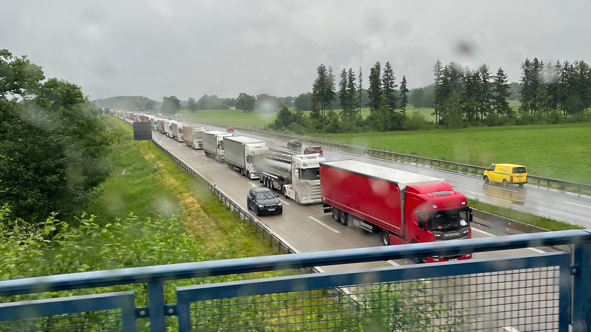 Lkw-Lenker auf Brennerautobahn mit 1,1 Promille gestoppt