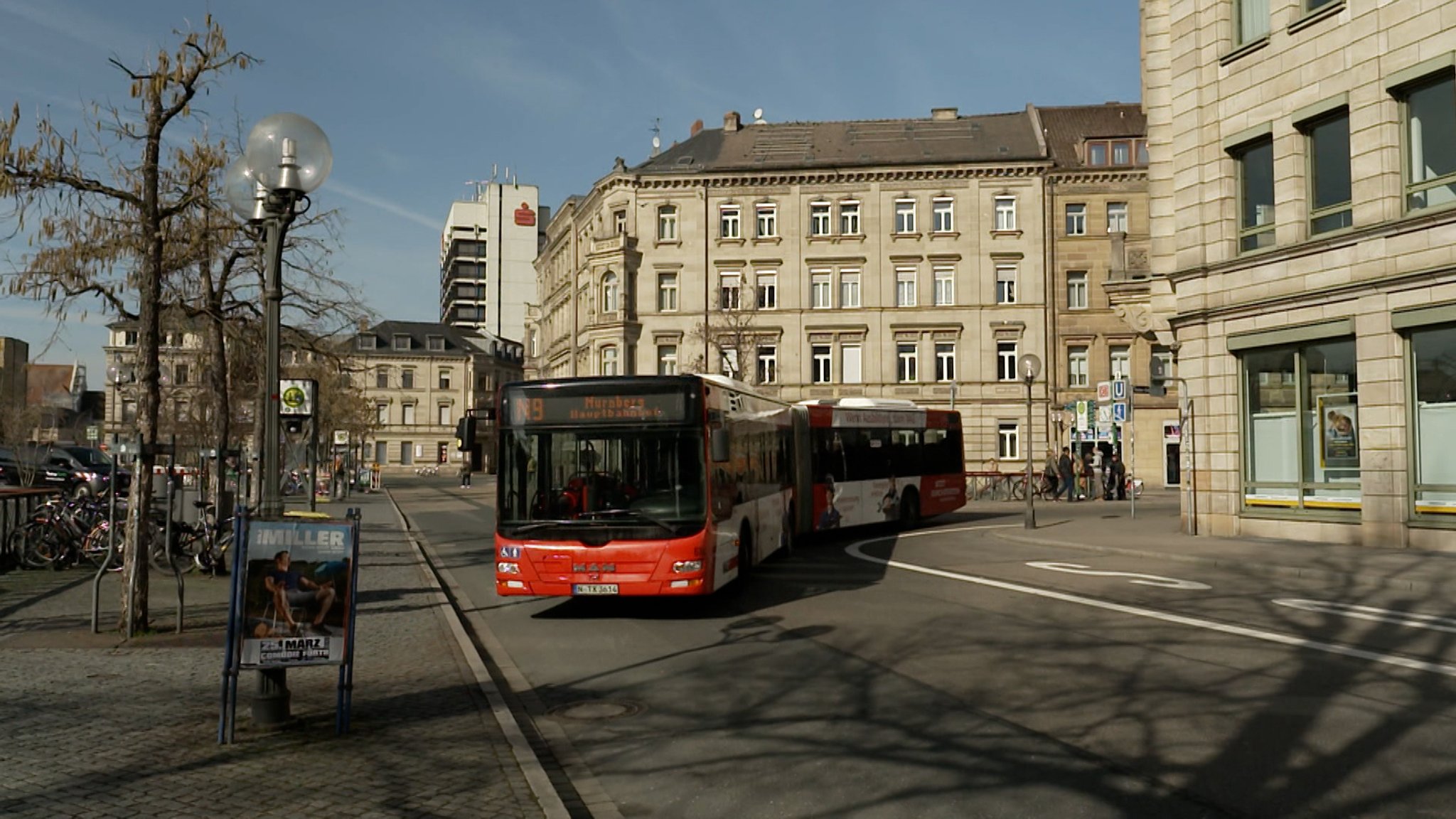 Auch heute ist der öffentliche Nahverkehr in vielen bayerischen Städten durch den Verdi-Warnstreik weitgehend lahmgelegt.