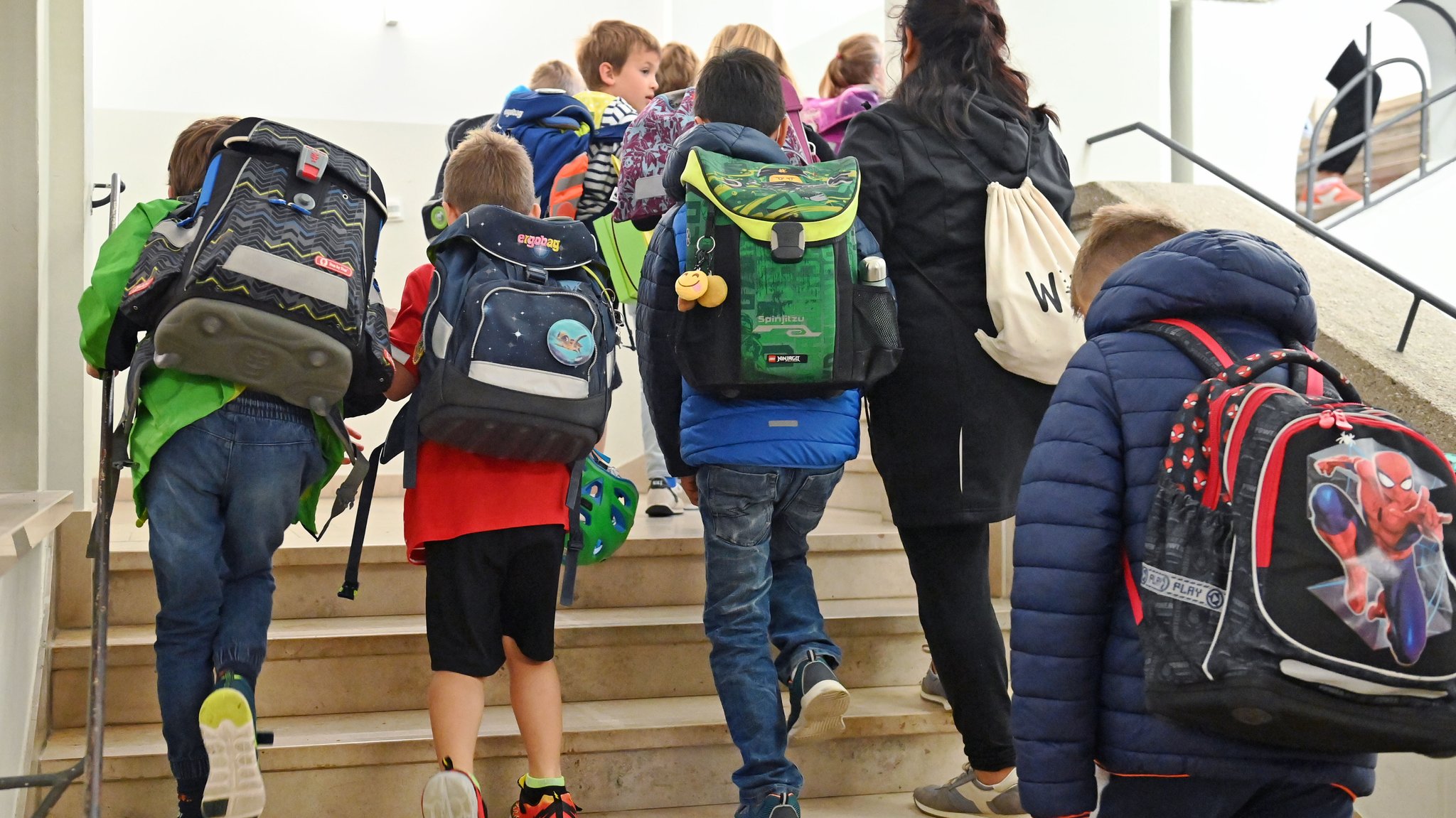 Warum beginnt in Bayern das Schuljahr an einem Dienstag?