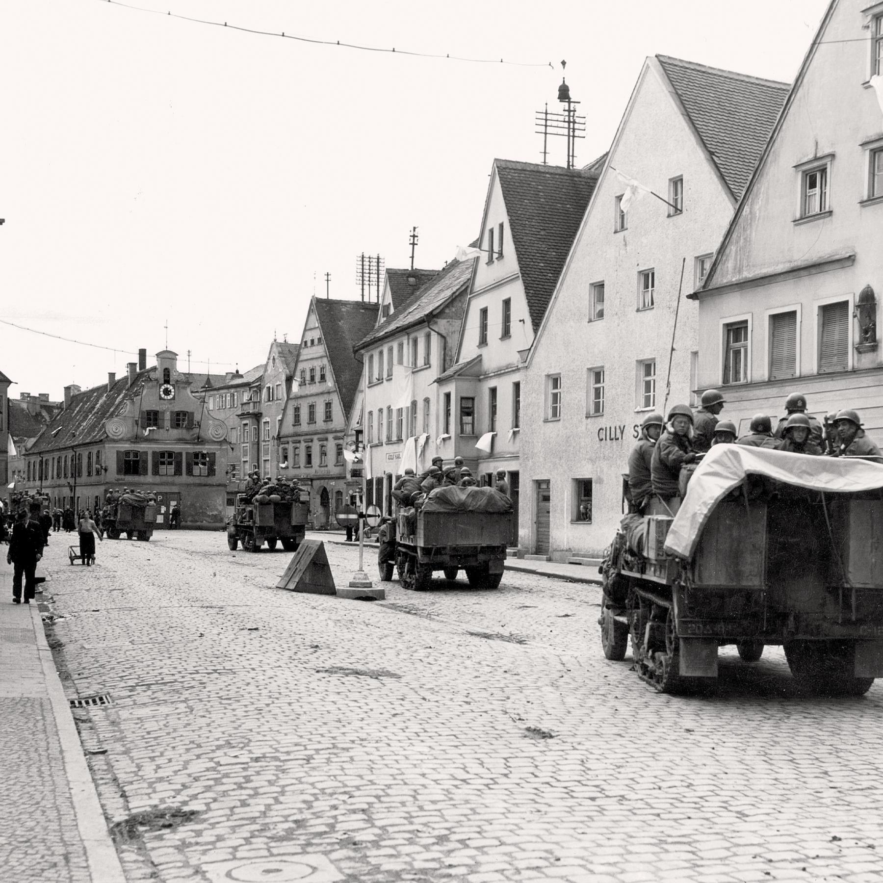 LAND UND LEUTE: Frauleins, Bier und Sport - Die Aichacher Soldaten-News von 1945 episode artwork