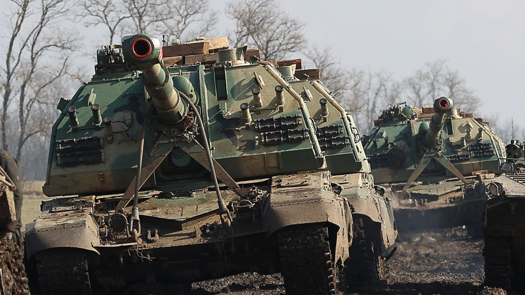 Russische Panzer in der Region Rostow am Don