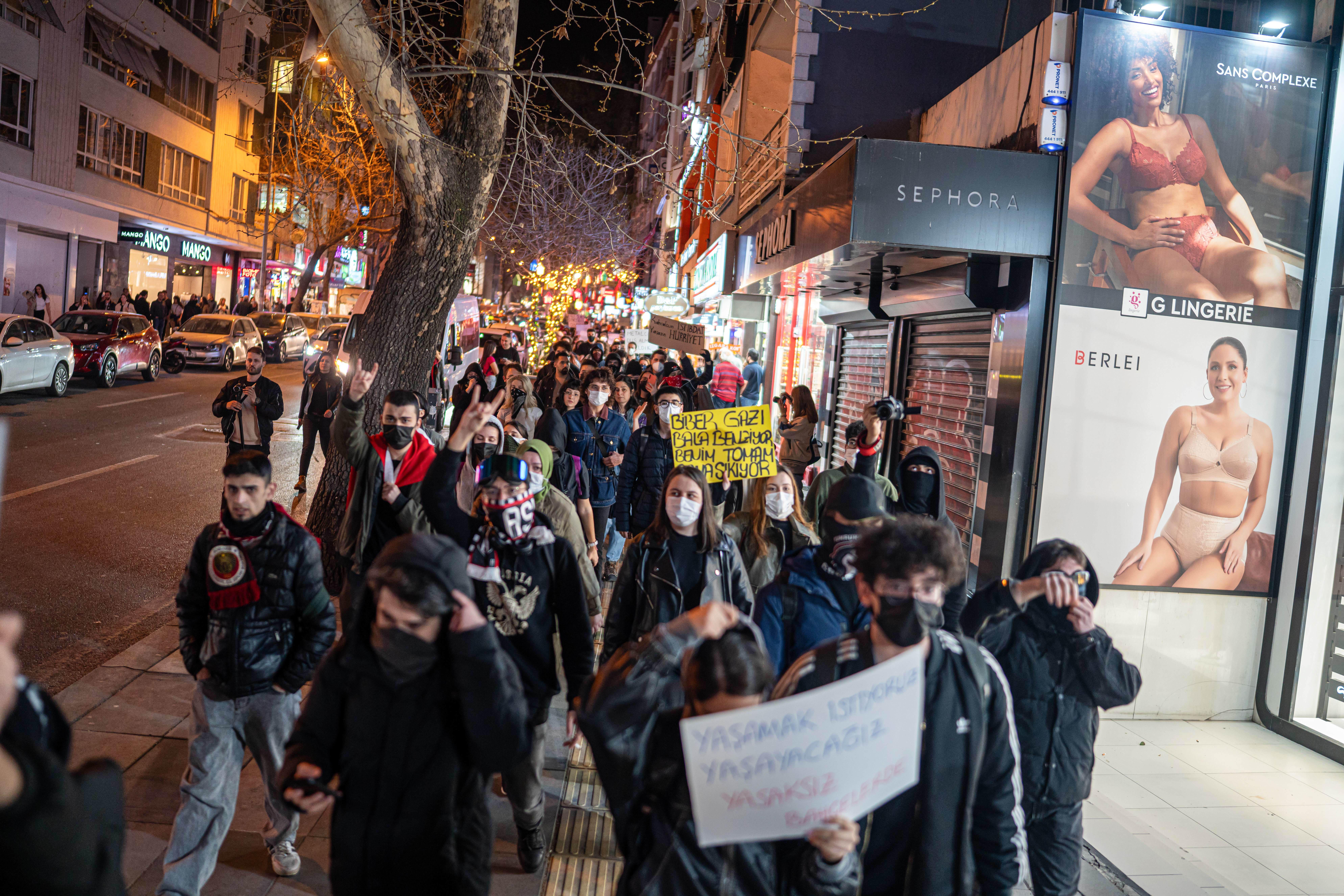 28.03.2025: Studenten protestieren in Ankara 