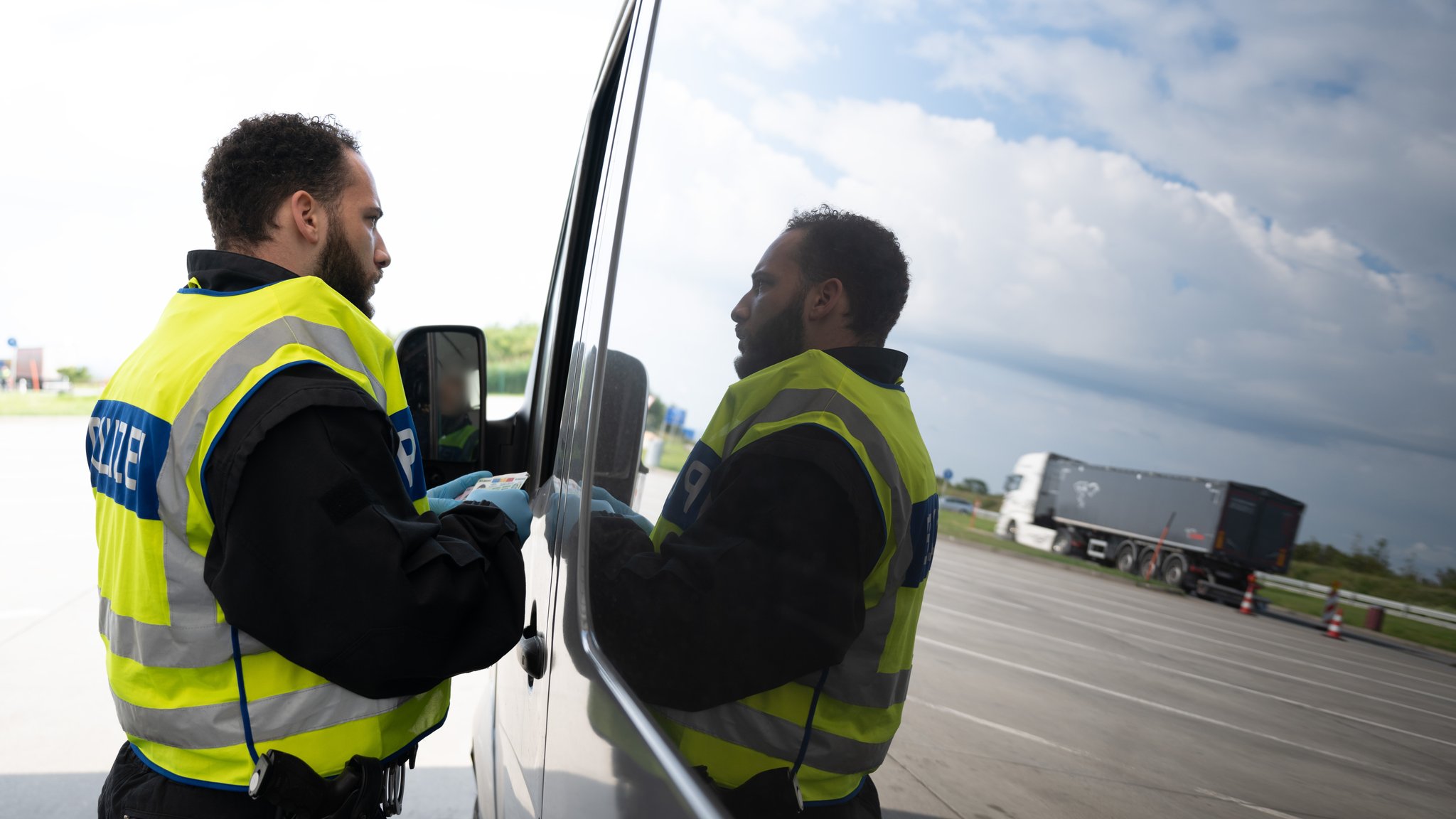 "Nationale Notlage"? Merz und Söder wollen Asylrecht ändern