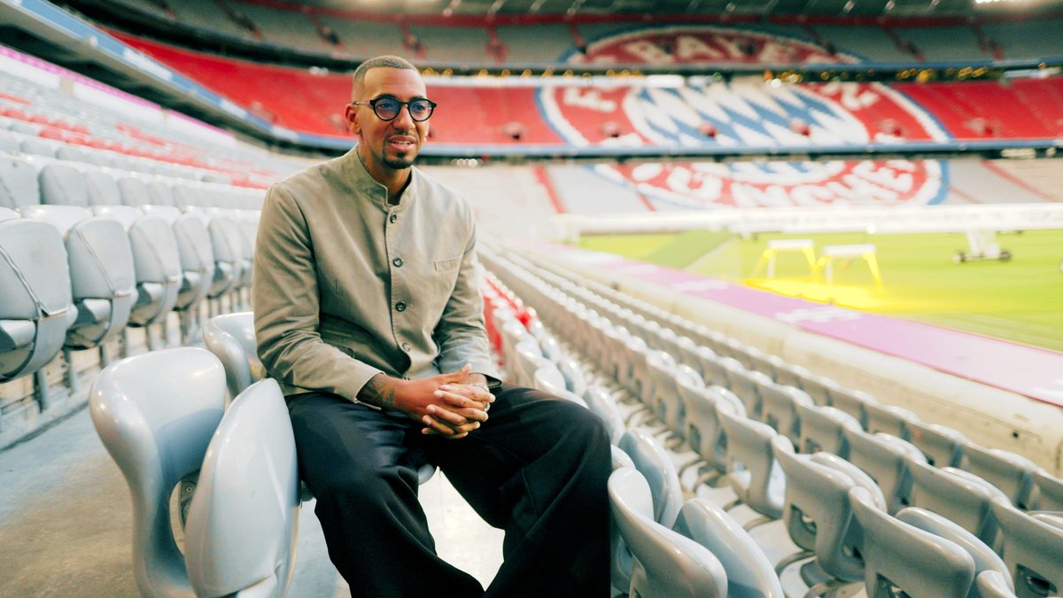 Für eine ARD-Dokuserie kehrt der Ex-Bayern-Spieler ins Stadion zurück. Eine Hospitanz als Trainer dort scheiterte aber nach Fanprotesten zuletzt.