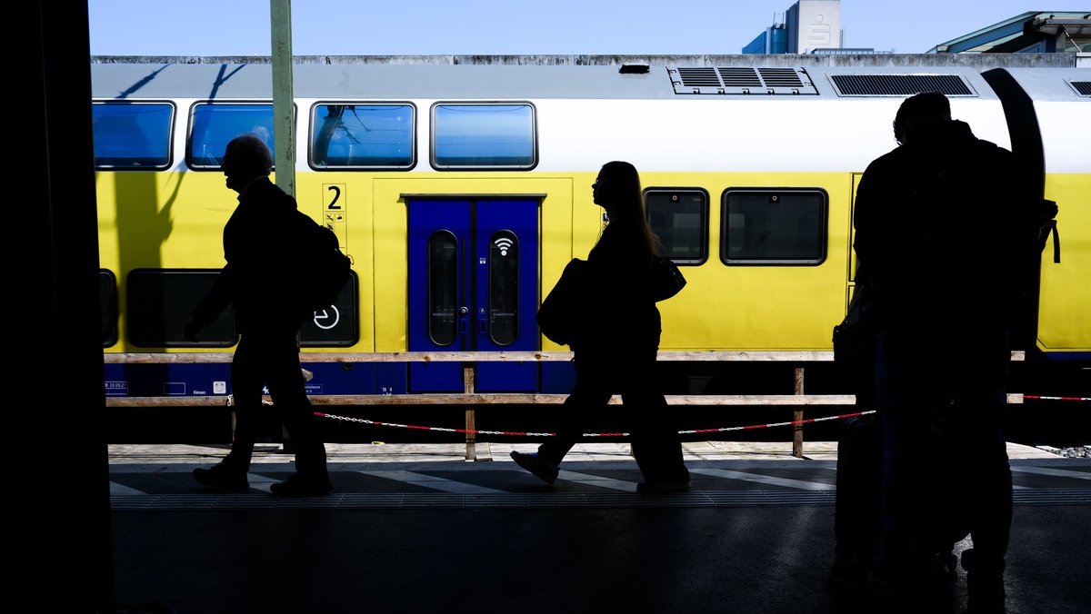 Straffrei bei Schwarzfahren mit Schild: Wie kann das sein?
