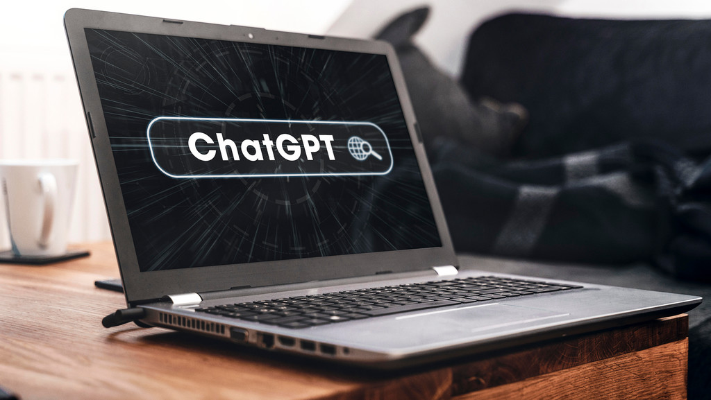 ChatGPT auf dem Laptop (Symbolbild)