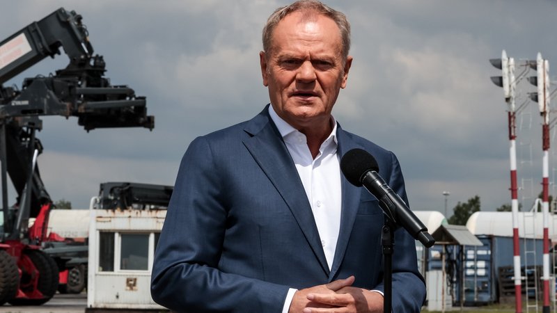 Nach Präsidentschaftswahl: Tusk will Vertrauensfrage stellen | Bild: picture alliance / NurPhoto | Dominika Zarzycka Nach Präsidentschaftswahl: Tusk will Vertrauensfrage stellen