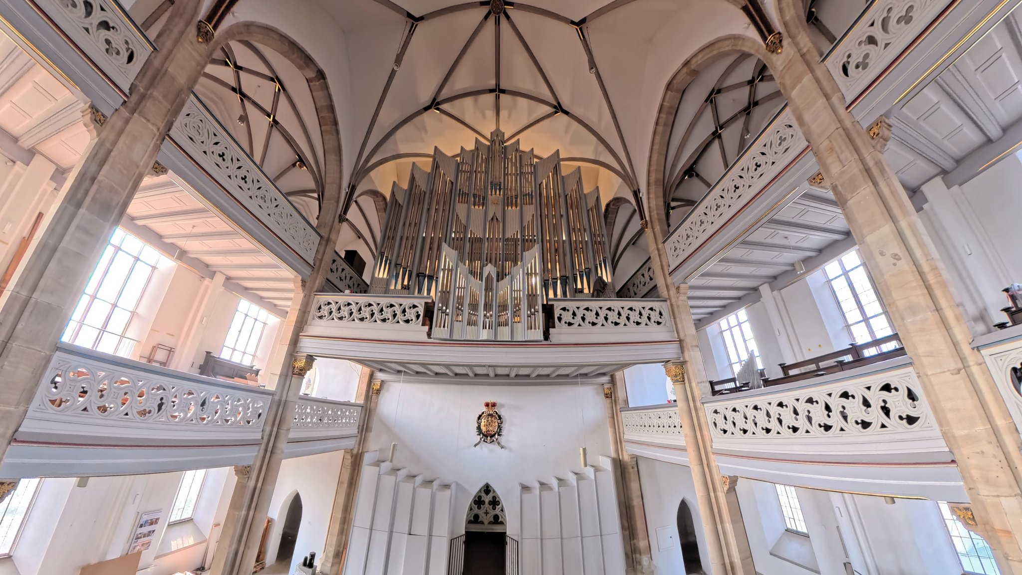 Die Münchberger Kirchengemeinde hat der Stadt Hamburg die Orgel für den symbolischen Preis von einem Euro abgekauft.