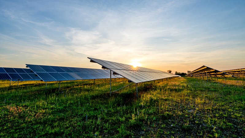 Erneuerbarer Energien: Bundesnetzagentur fordert mehr Tempo