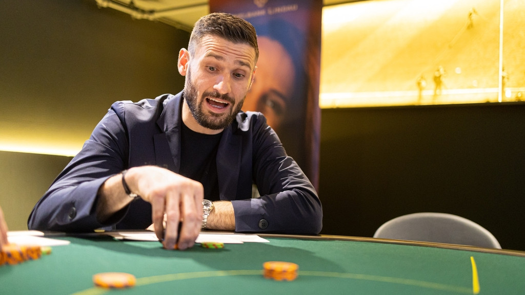 Daniel Caligiuri bei der FCA-Casino-Night