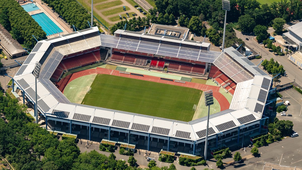 Luftbild des Max-Morlock-Stadions in Nürnberg