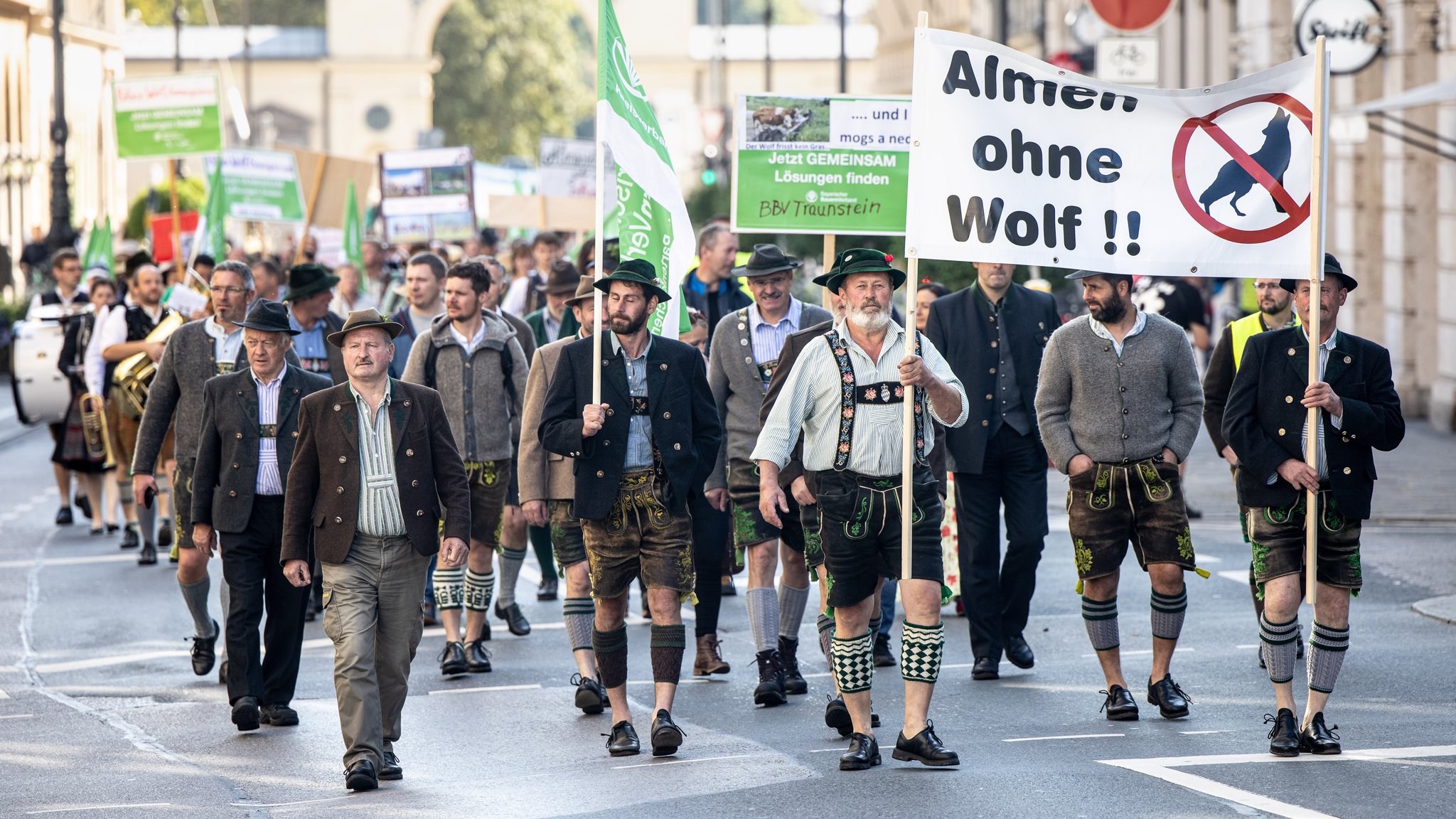 Demo für mehr Schutz der Weidetiere.