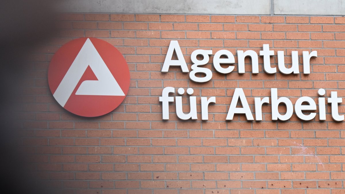 Arbeitsmarkt stagniert - Sehnsucht nach Wirtschaftsaufschwung 