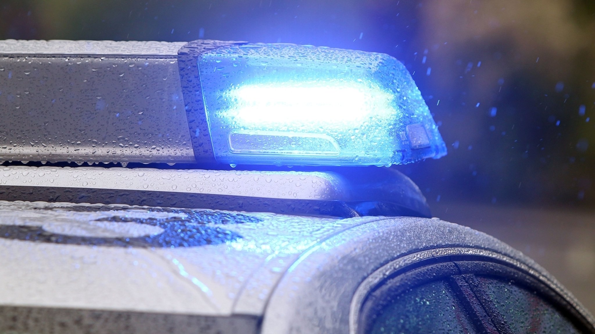 Polizei Blaulicht (Symbolbild) | Bild: picture-alliance/dpa Polizei Blaulicht (Symbolbild)