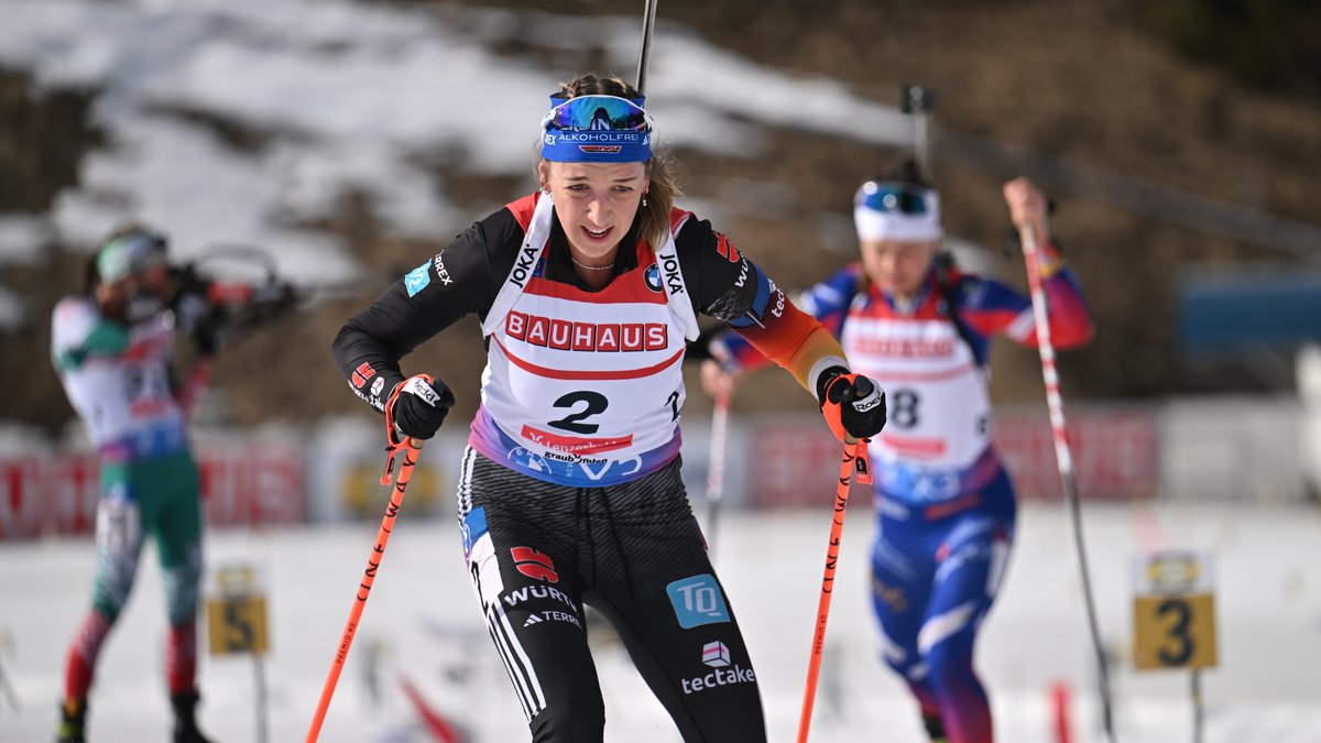 Podest im Einzel: Franziska Preuß baut Gesamtweltcup-Führung aus