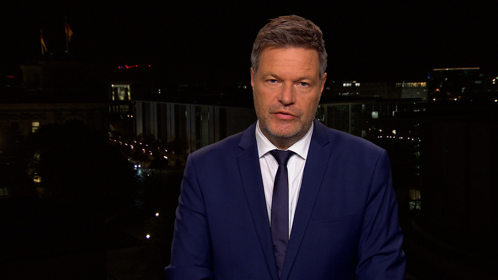 Wirtschaftsminister Habeck will das Machtwort des Kanzlers, die drei noch am Netz befindlichen deutschen Atomkraftwerke bis Mitte April weiterlaufen zu lassen, akzeptieren. | Bild: BR Wirtschaftsminister Habeck will das Machtwort des Kanzlers, die drei noch am Netz befindlichen deutschen Atomkraftwerke bis Mitte April weiterlaufen zu lassen, akzeptieren.