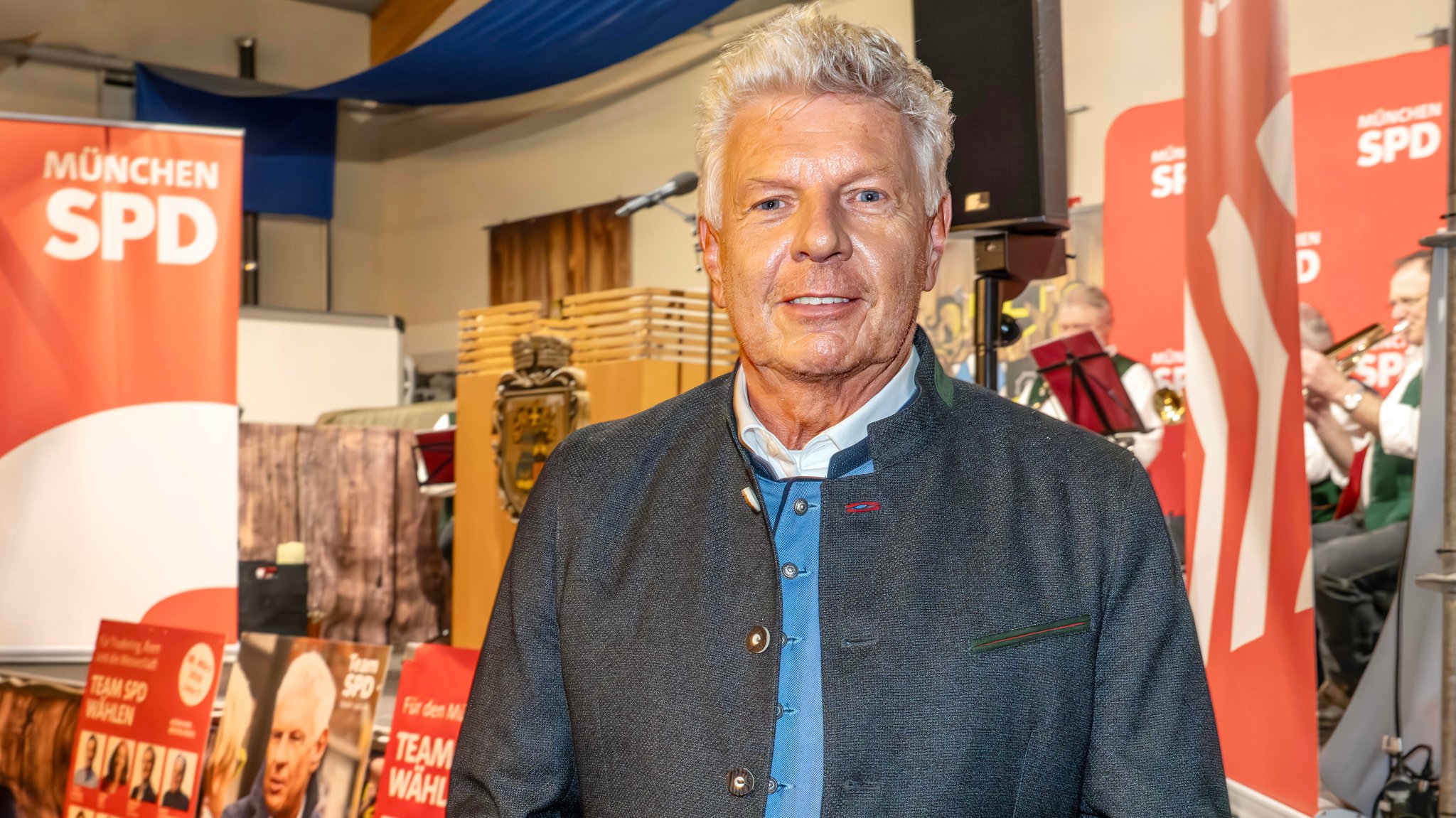 Münchens OB Dieter Reiter im Wahlkampf. (Archivbild vom Februar 2026)
