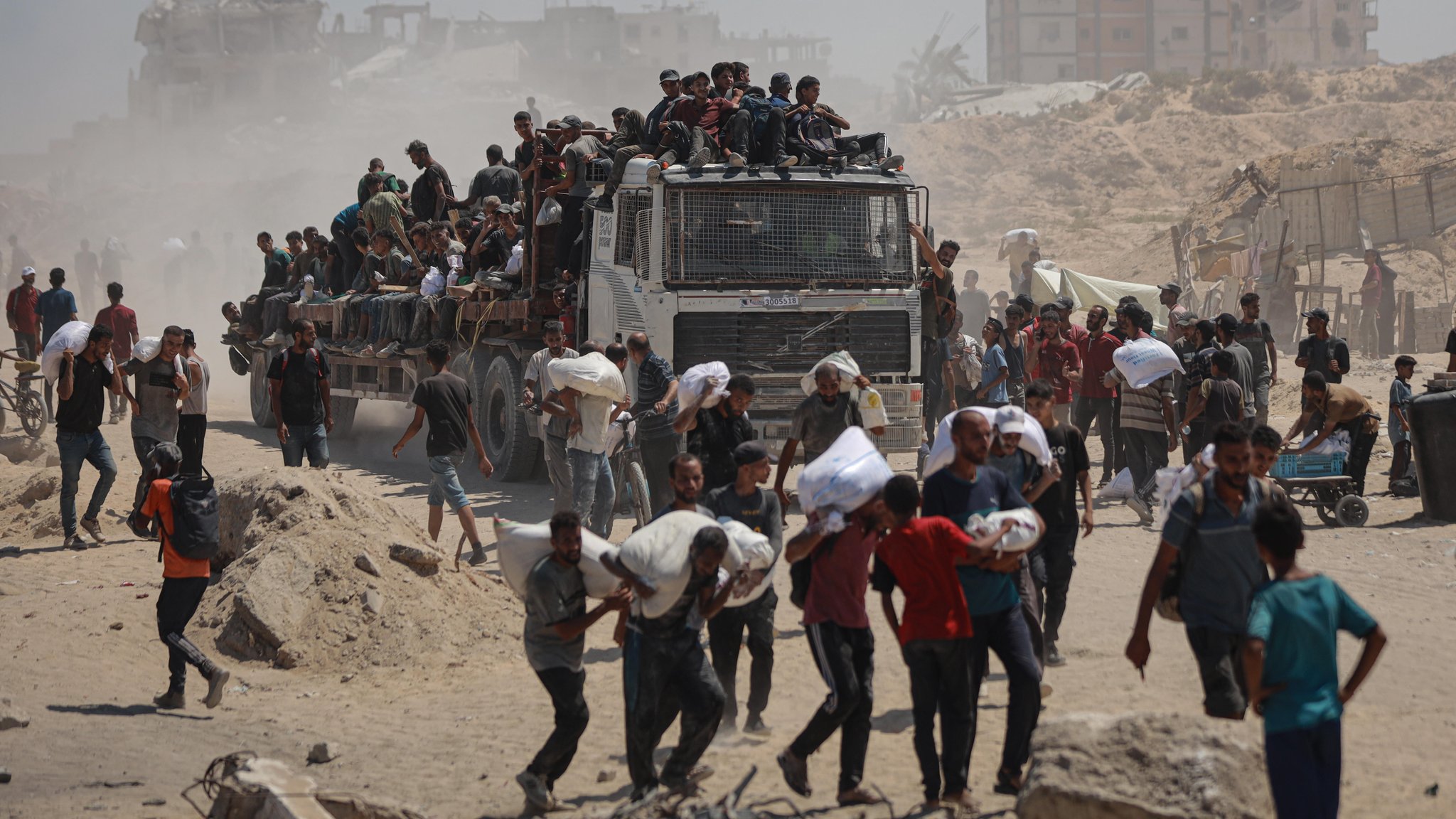 Nach Blockade: Größere Hilfslieferungen erreichen Gaza
